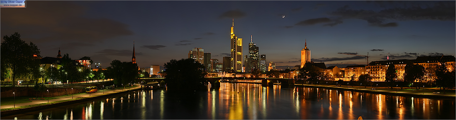 Panorama Frankfurt - Skyline - p063 - (c) by Oliver Opper