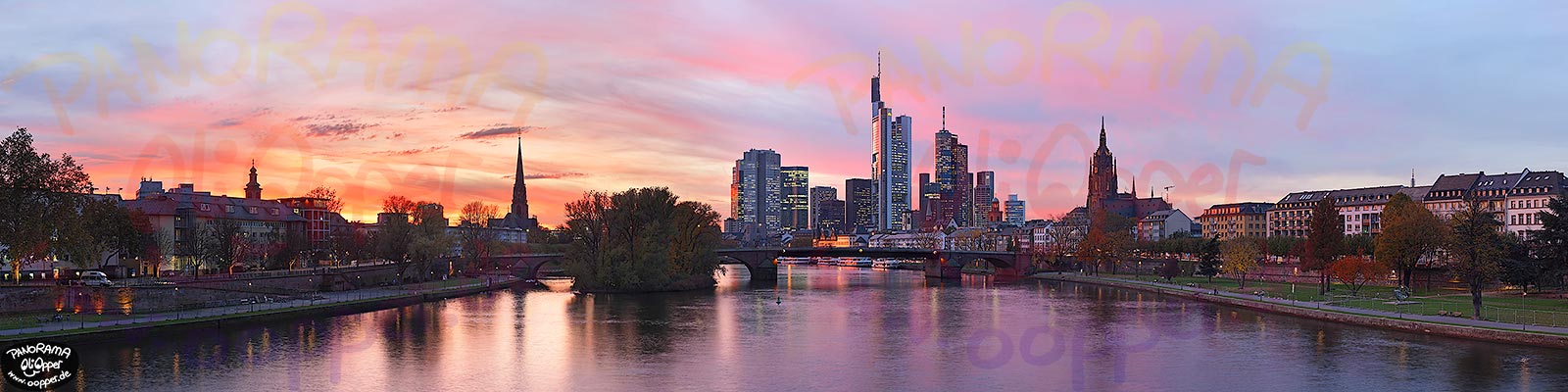 Panorama Frankfurt - Skyline bei Sonnenuntergang - p145 - (c) by Oliver Opper
