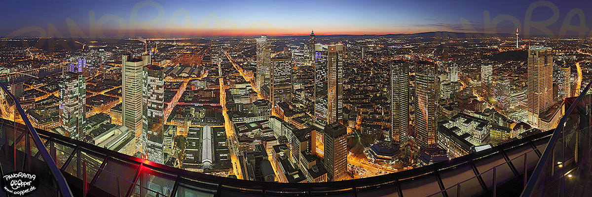 Panorama Frankfurt am Main - Abendlicher Blick von Maintower auf die Skyline - p404 - (c) by Oliver Opper