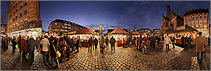Christkindlesmarkt N�rnberg Panorama Bilder - Hauptmarkt am Abend