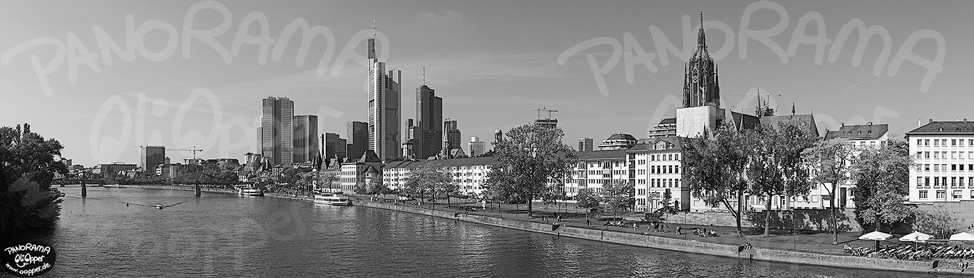 Frankfurt - schwarz/wei - Tag - p8307 - (c) by Oliver Opper