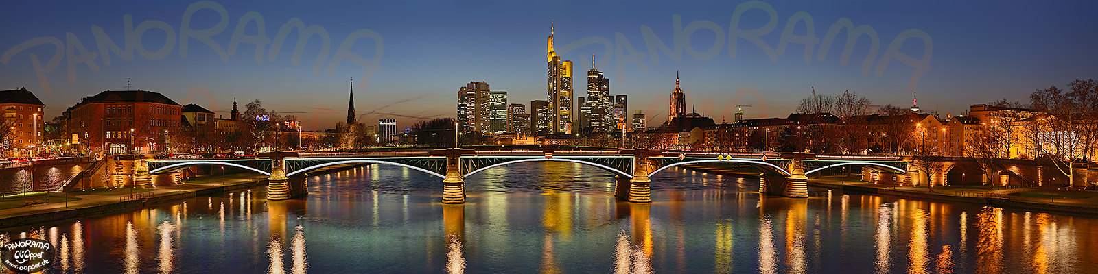 Skyline Frankfurt - p162 - (c) by Oliver Opper