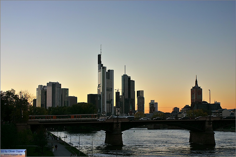 Frankfurt - Mainufer - (c) by Oliver Opper